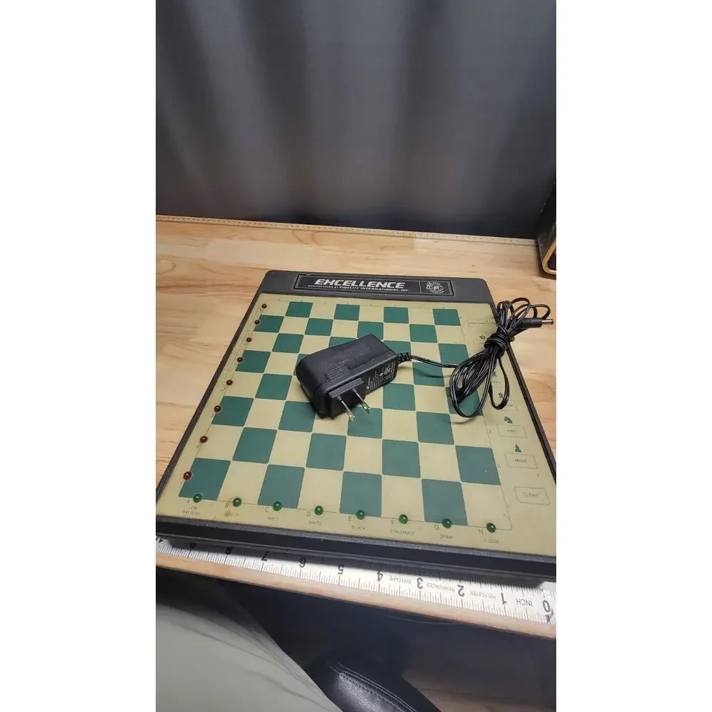 Fidelity Electronics Chess Challenger - Model 6080 - Read